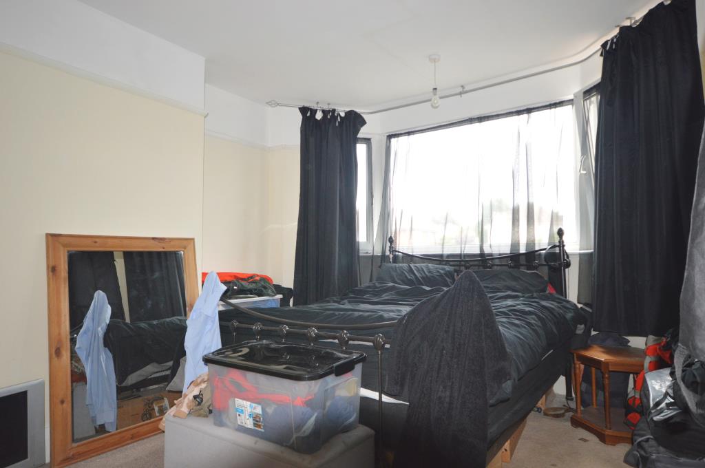 Lot: 47 - FREEHOLD HOUSE FOR IMPROVEMENT -